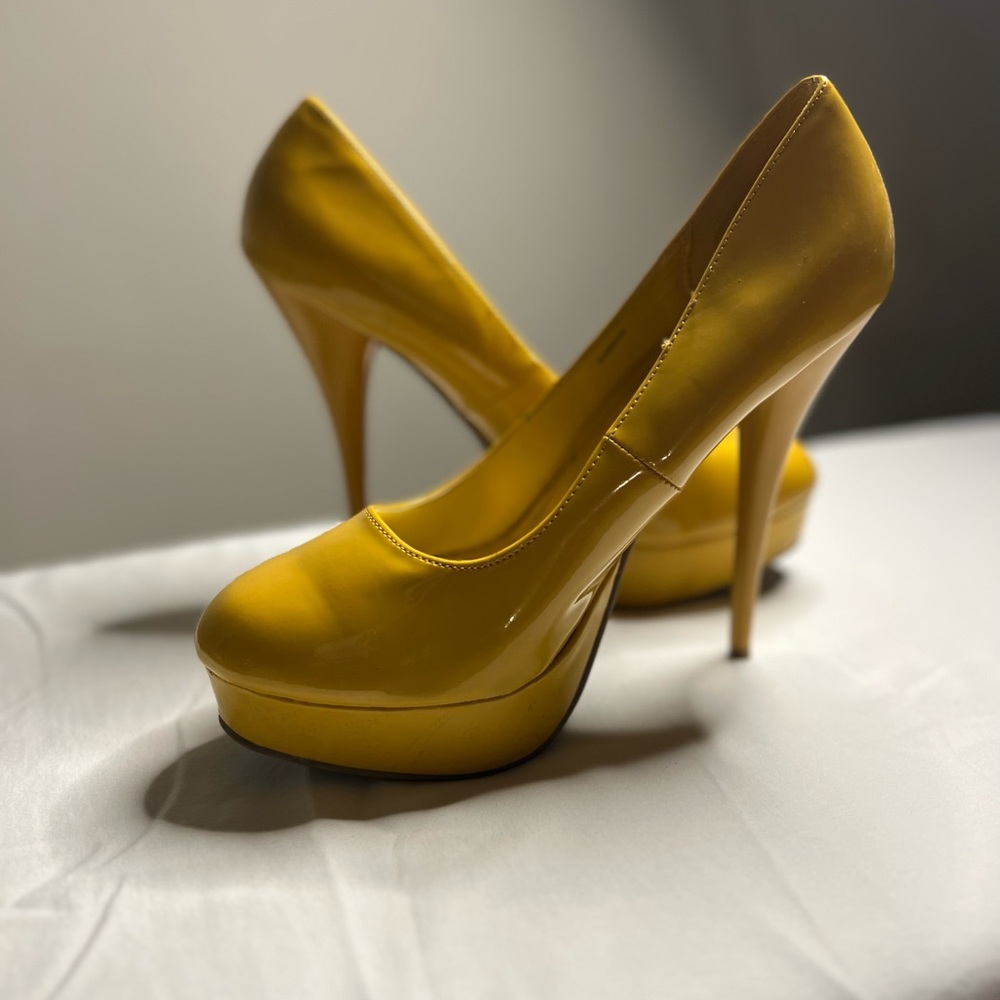 Yellow Charlotte Russe, stiletto heel shoe